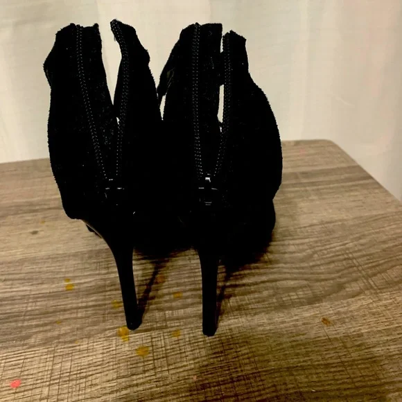 European and American Suede Pointed Cross Toe Strap High Heel Shoes - Picture 3 of 3